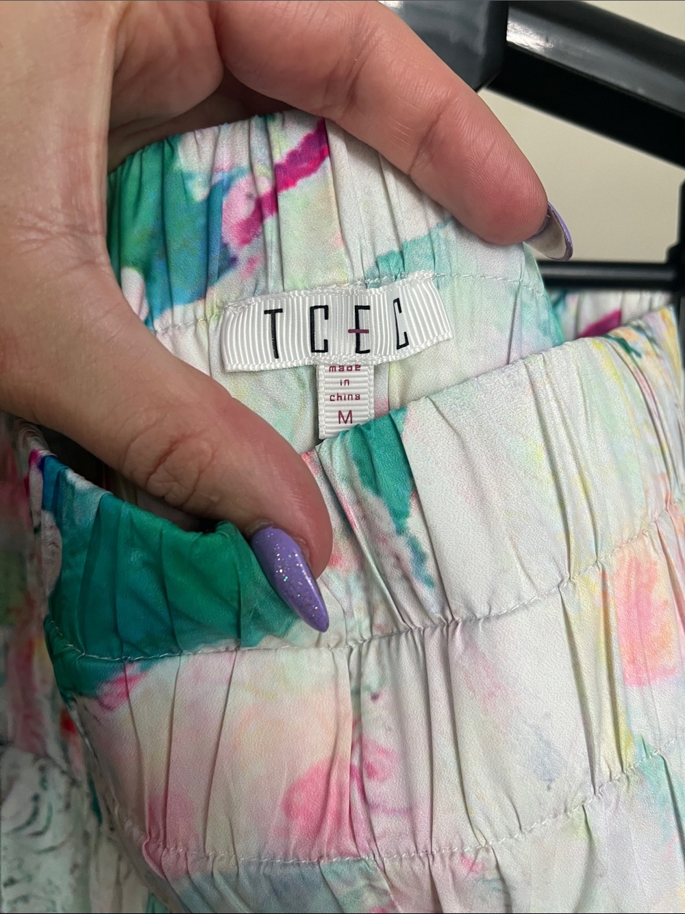 TCEC Pastel Abstract Print Athletic Shorts - Size Medium - Picture 2 of 5